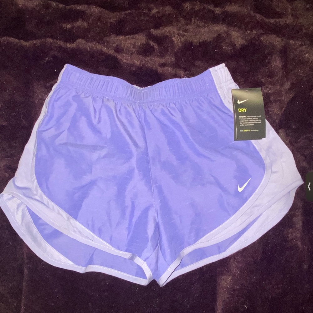 NWT Women’s  Nike shorts
